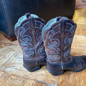 Ariat cowboy boots